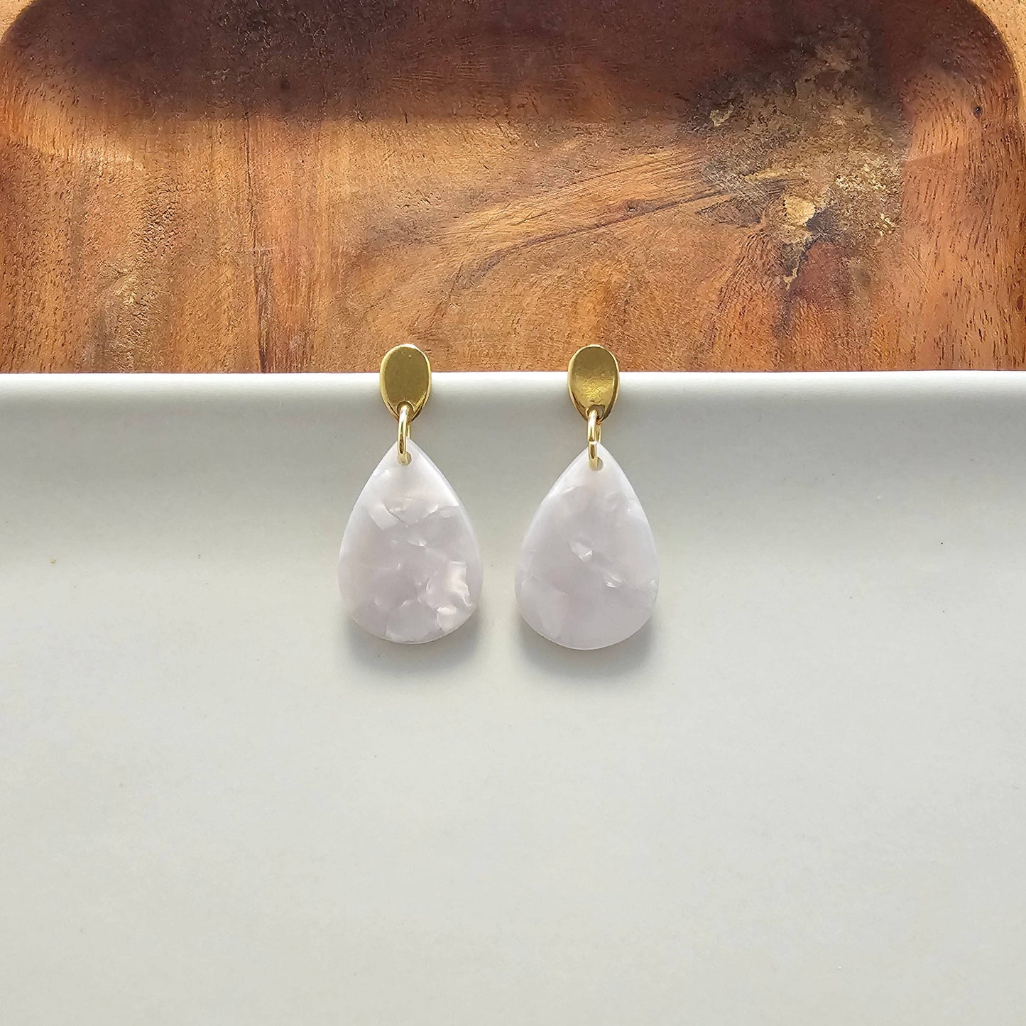 Leah Earrings - Pearl